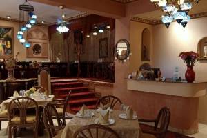 Barge Zeytoon  - Lebanese Restaurant